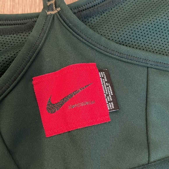 Nike Dri-Fit Sports Bra - Picture 4 of 5